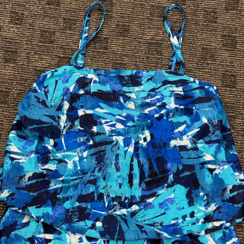 St. Tropez Romper Style Swimwear in Blues and White Abstract Print sz 10 - Picture 2 of 12
